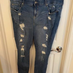 Women’s Torrid ripped  jeans